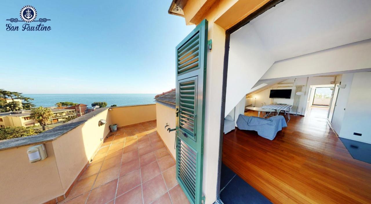 Welcome Riviera - Attico San Faustino 165 Mq Piu 110 Mq Di Terrazza- In Villa 700 ,Vista Mare Strepitosa-100 M Dalla Spiaggia-Parking Esclusivo Rapallo Luaran gambar